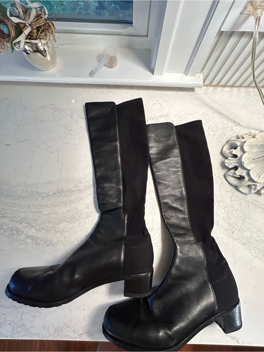 Stuart Weitzman Black Knee High Pull On Boot. Size 9 M